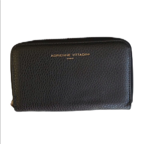 Adrienne Vittadini Handbags - 4/$25 Adrienne Vittadini Leather Wallet like New